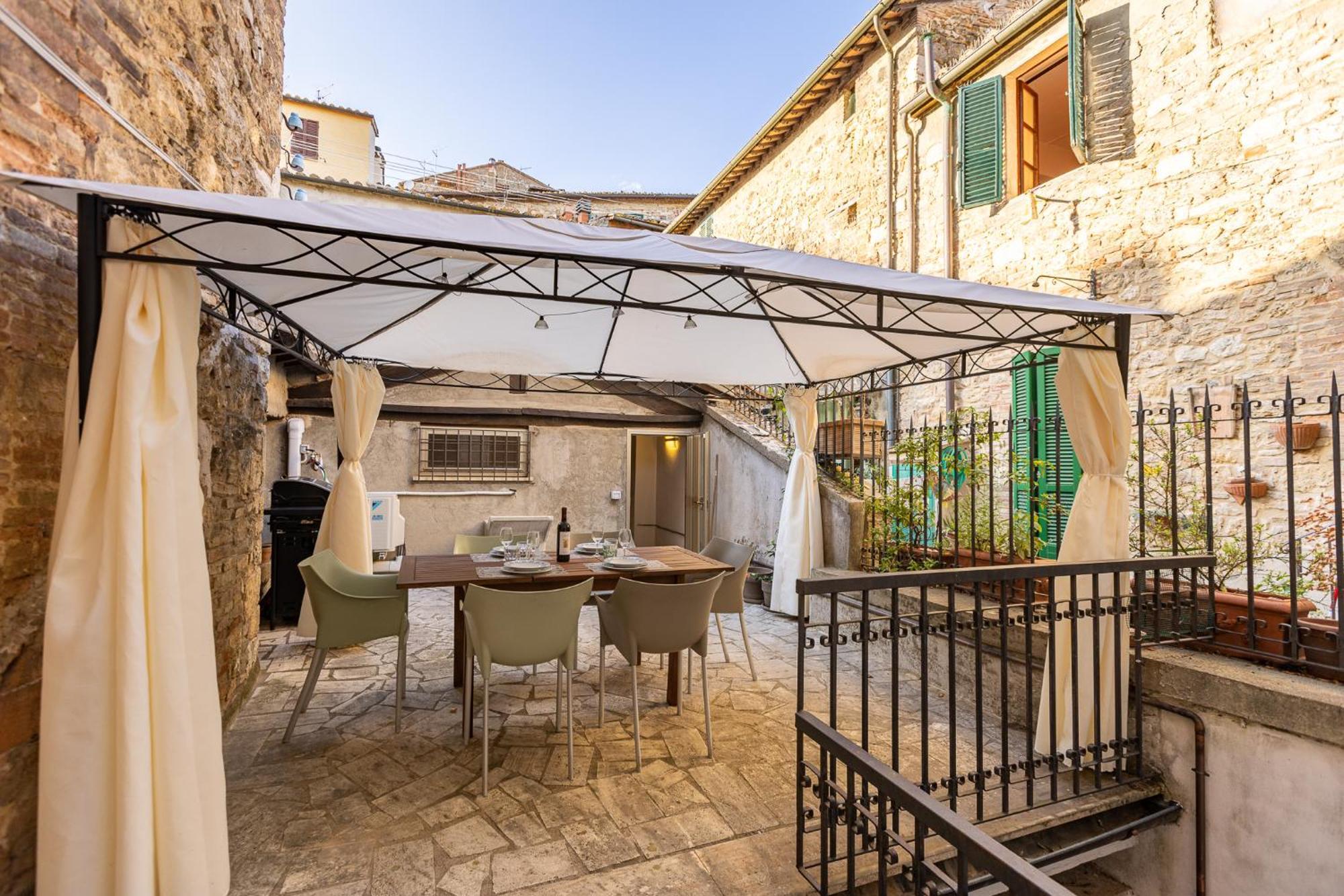 La Corte Del Podesta Sarteano Esterno foto